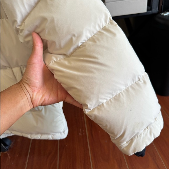 Aritzia TNA Super Puff Cream Jacket - Picture 13 of 16
